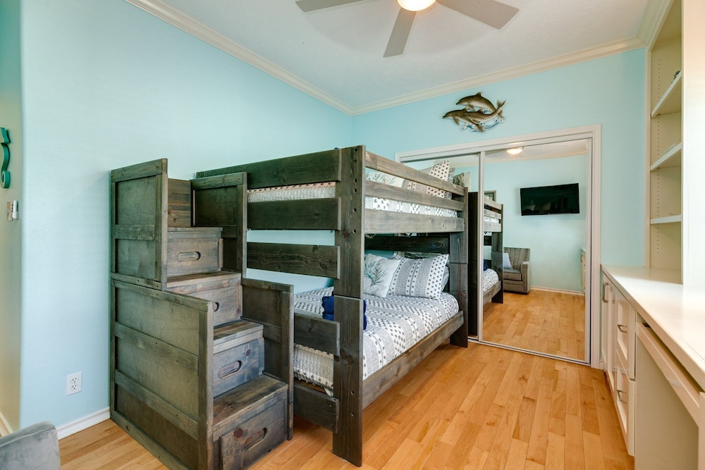 Tortuga Inn - photo 5