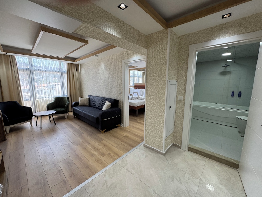 Alican Hotel - last minute hotel in Izmir