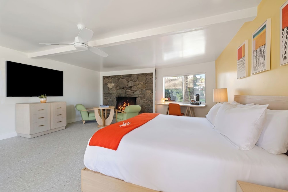 Mojave Resort Adults Only - photo 42