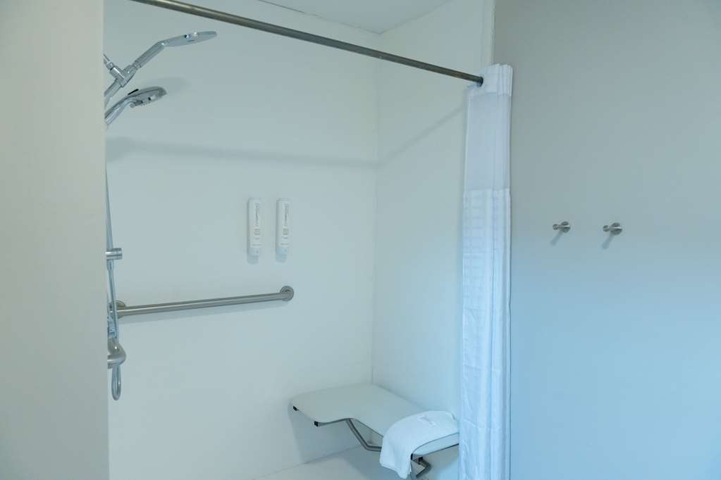 Clarion Pointe Dillard near Blue Ridge Mountains - photo 24