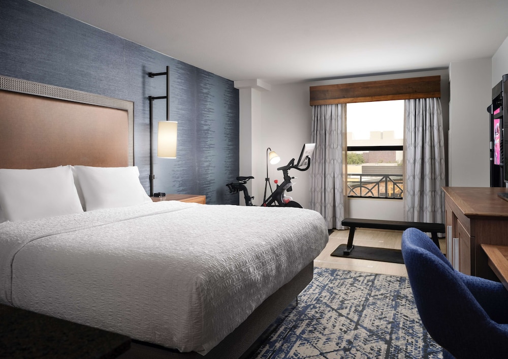 Hampton Inn & Suites Austin Downtown - photo 19