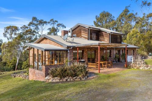 Country Style Stunner Bushland Peace Privacy — Margate