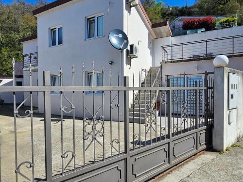 Apartman Stepanović - carbon neutral hotel in Budva