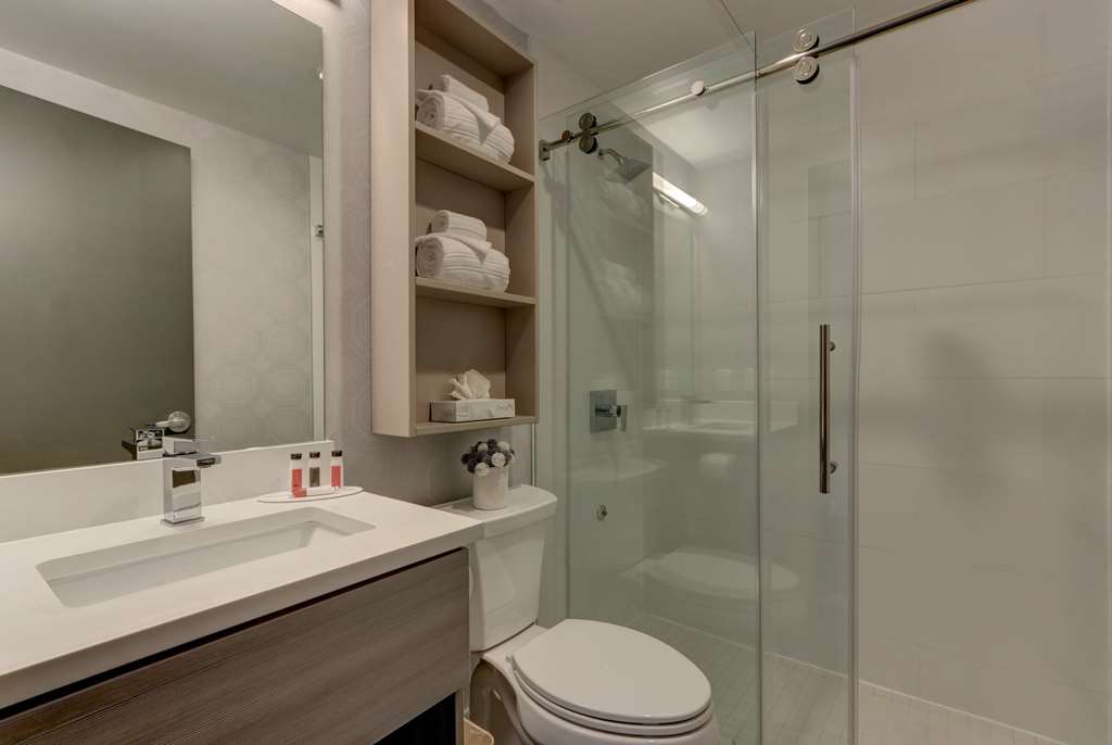 Microtel Inn by Wyndham Long Island City - photo 31