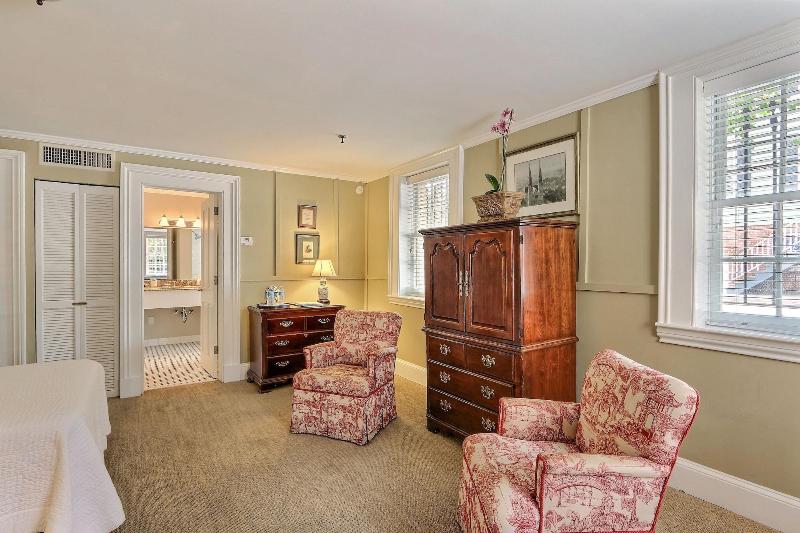 The Presidents Quarters Inn - photo 97