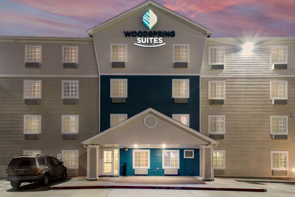 WoodSpring Suites Houston I 45 Airtex - photo 6