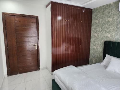 Heaven Serviced Apartments — 4-Star Luxury Hotel in Islamabad, Pakistan