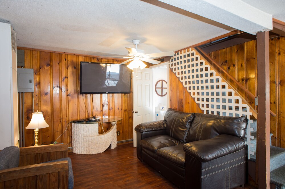 Nautical Motel and Suites - photo 75
