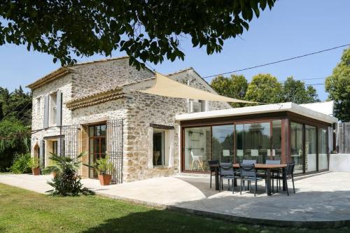 Superbe Mas contemporain au pied du Luberon — hotel in Cheval-Blanc