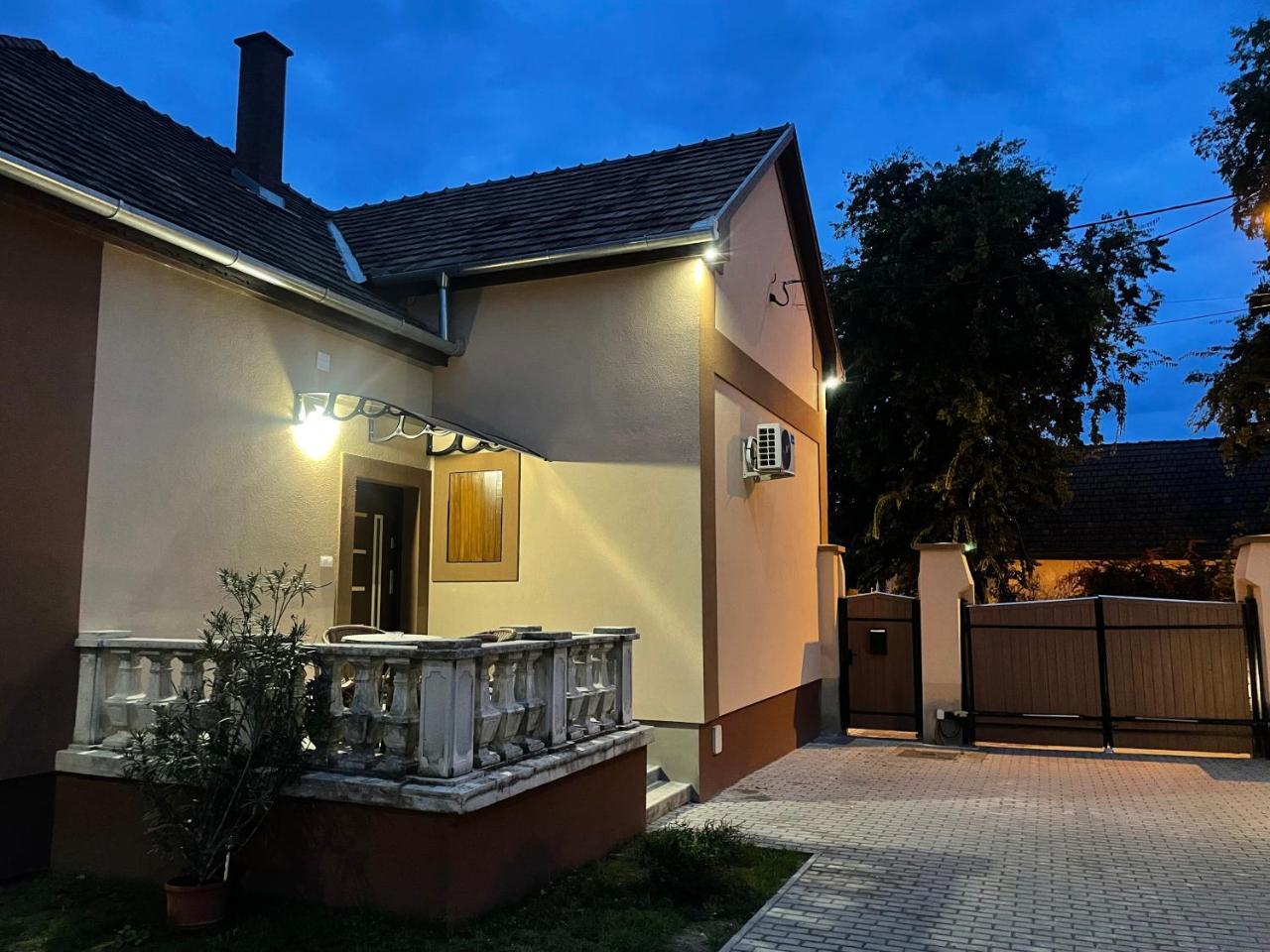 Kovács Apartmanház — Kiskunhalas — photo 4