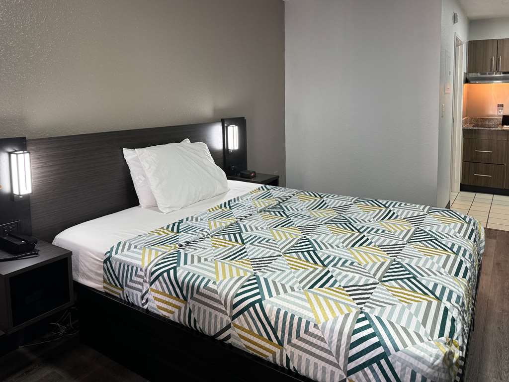 Studio 6 Extended Stay West Palm Beach FL - photo 7