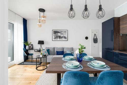 16th Floor Towarowa 39 City Center Avenida by Renters Prestige — 4-Star Luxury Hotel in Poznan, Poland