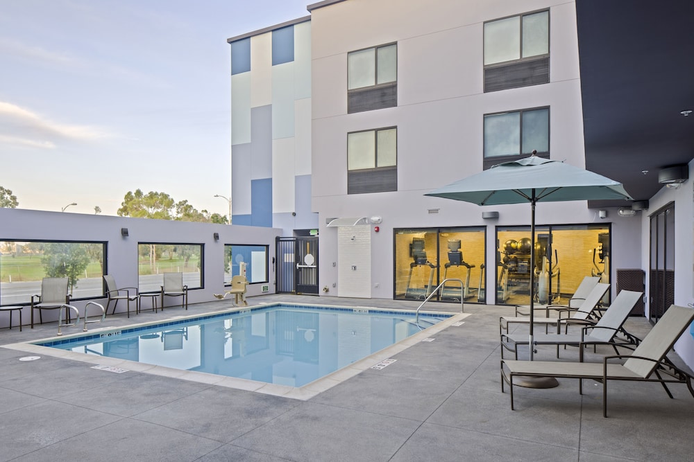 Fairfield Inn & Suites by Marriott San Diego Pacific Beach - photo 27
