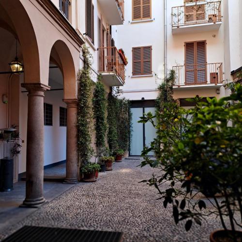 Milano Duomo — 4-Star Luxury Hotel in Milan, Italy