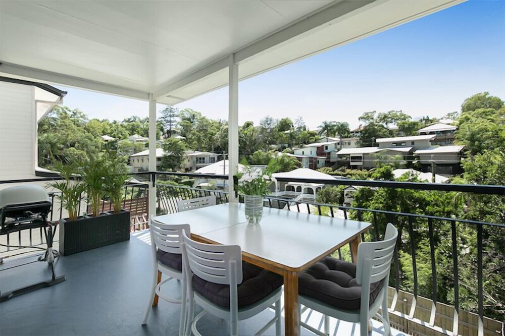 Tallywood 2 Auchenflower 2bed pets 4km CBD pool — 4-Star Luxury Hotel in Brisbane, Australia