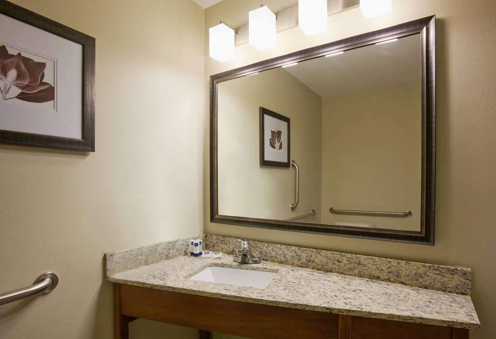 AmericInn by Wyndham Hartford SD - photo 13