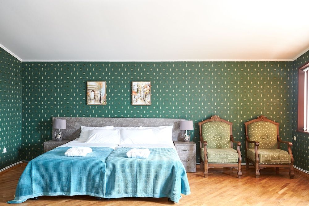 Hotel Antique Resorts