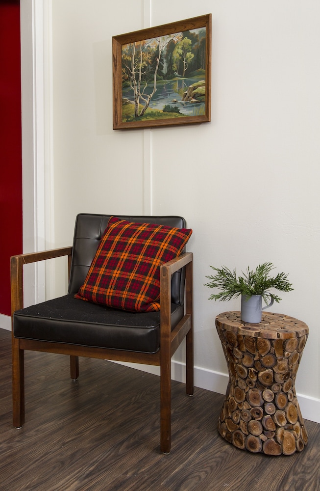 Noon Lodge at Mallard Bay - photo 42