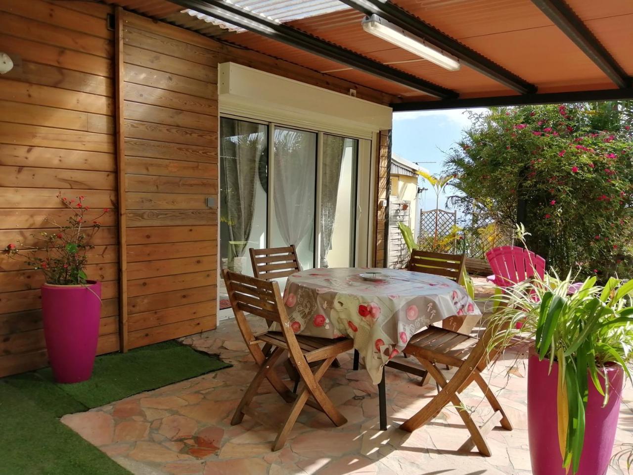 Les Gites Le Bambou 3 étoiles Les Avirons — 4-Star Luxury Hotel in Les Avirons, Réunion