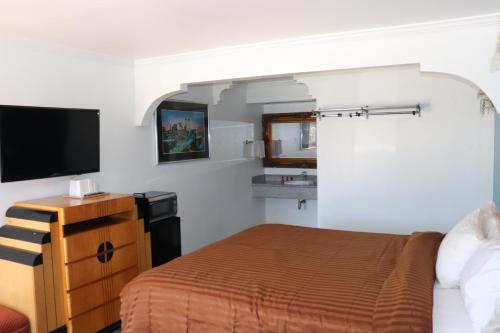 El Dorado Motel - photo 45