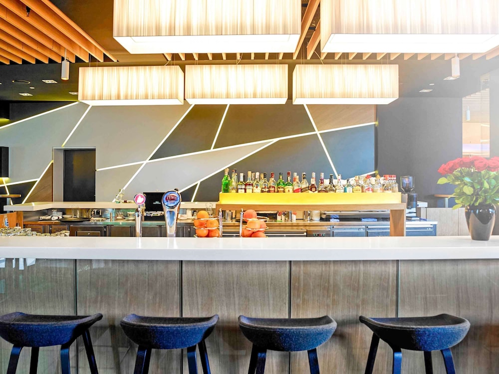 מזון ומשקאות