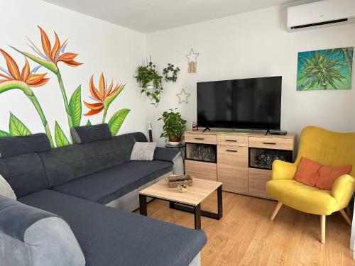 Holiday Home Mirela — 4-Star Luxury Hotel in Liznjan, Croatia