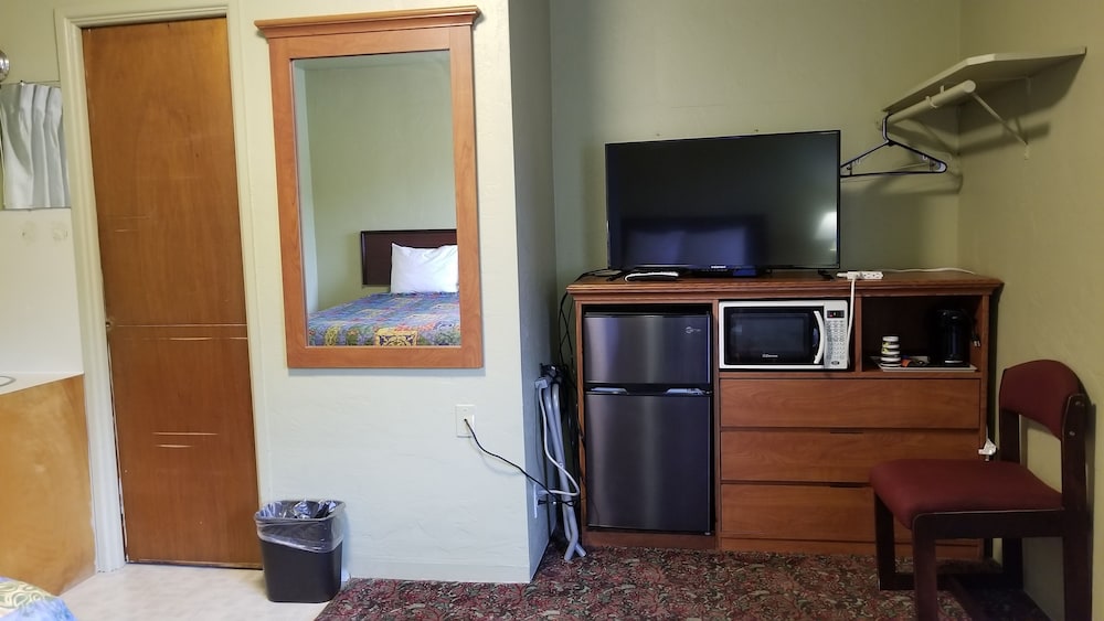 Quick Stop Motel - photo 23