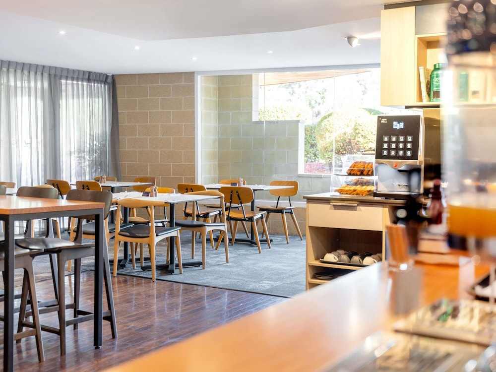 Mantra on Northbourne Canberra — 4-Star Luxury Hotel in Braddon, Australia