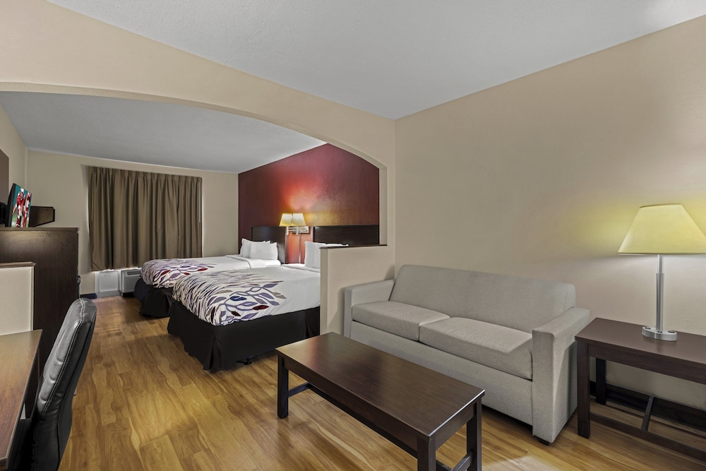 Red Roof Inn & Suites Albany GA - photo 14