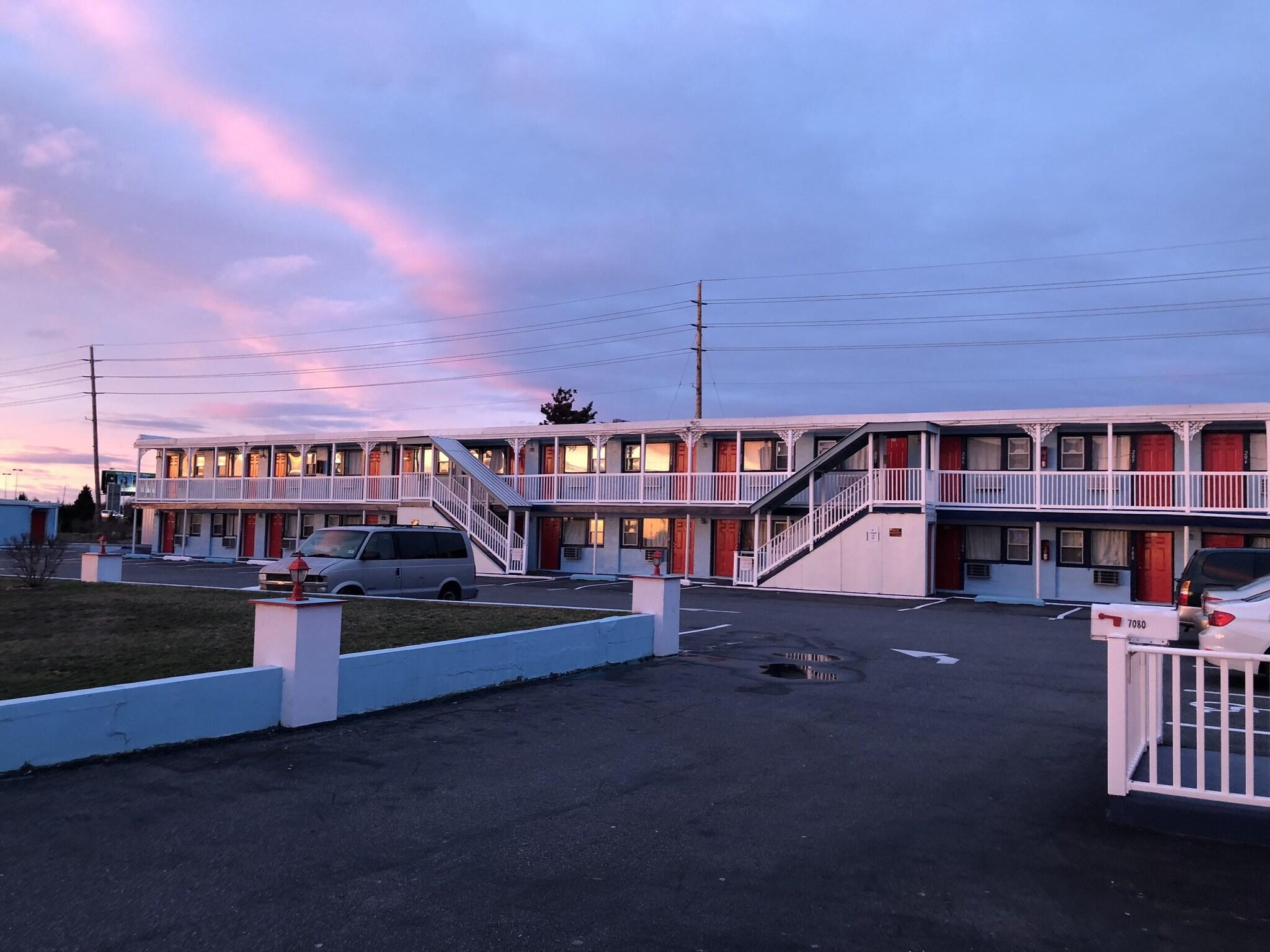 New Sea Breeze Motel - photo 18