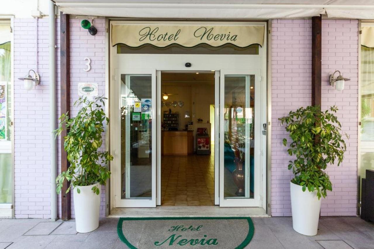 Hotel Nevia — Cervia — photo 2