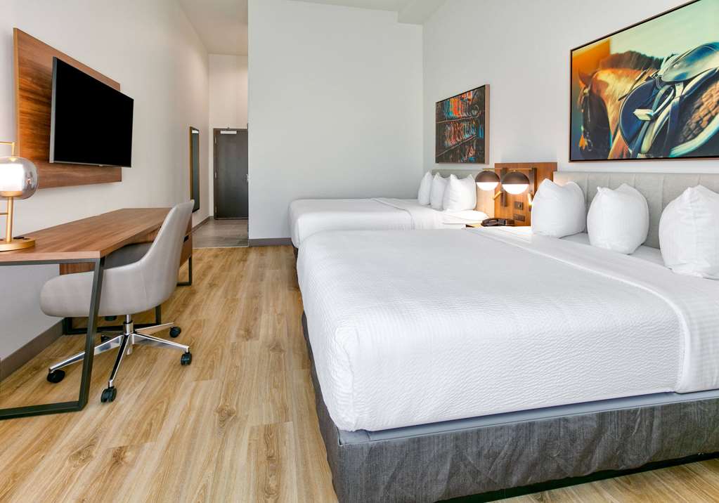 La Quinta Inn & Suites by Wyndham Terrell - photo 28