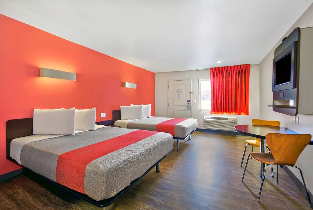 Motel 6 Victorville Desert Express - photo 5