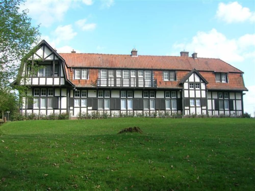 Hotel Kasteelhof T Hooghe — Ieper