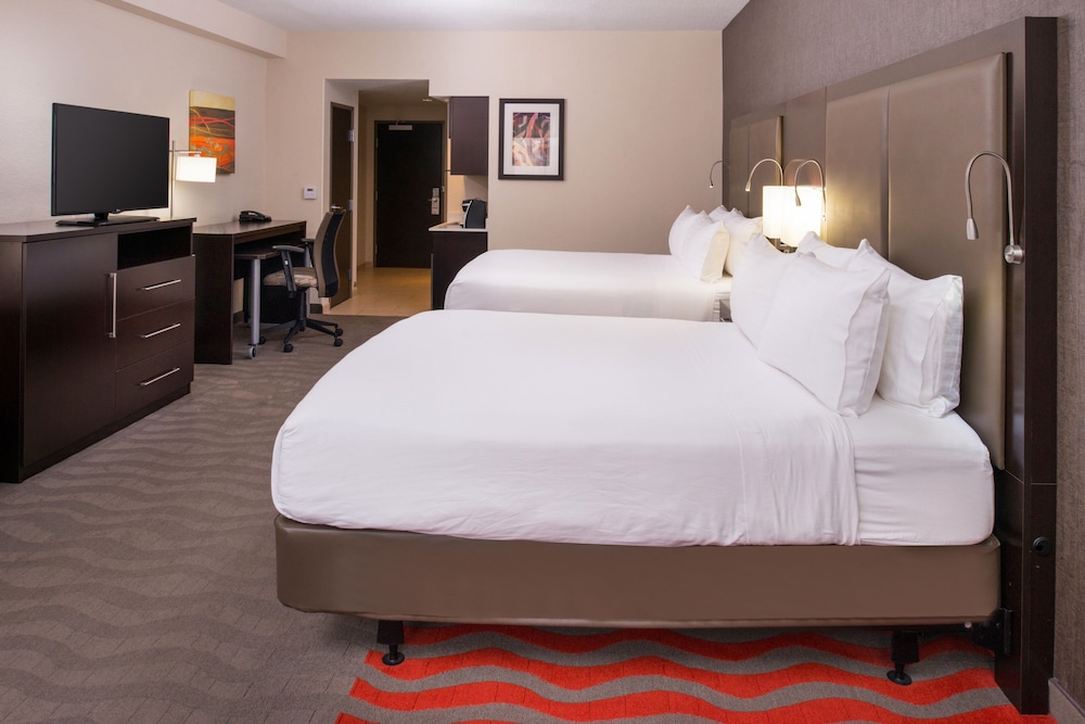 Holiday Inn Express Hotel & Suites Monroe - photo 11