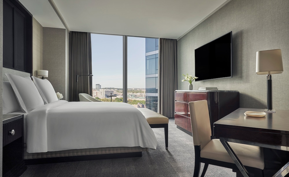 Four Seasons Hotel One Dalton Street Boston - photo 28