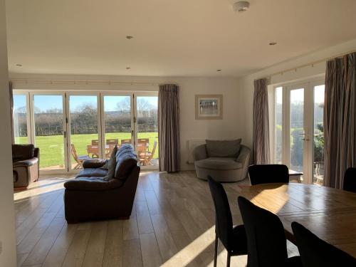 Bempton View at The Bay Filey sleeps 10 and 2 dogs welcome for free too