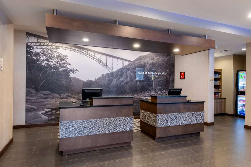 La Quinta Inn & Suites by Wyndham Morgantown - photo 9