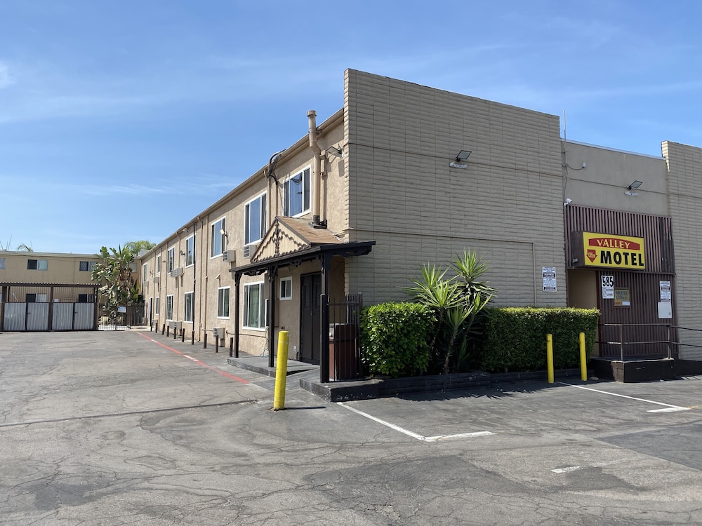 Valley Motel El Cajon - carbon neutral hotel in El Cajon