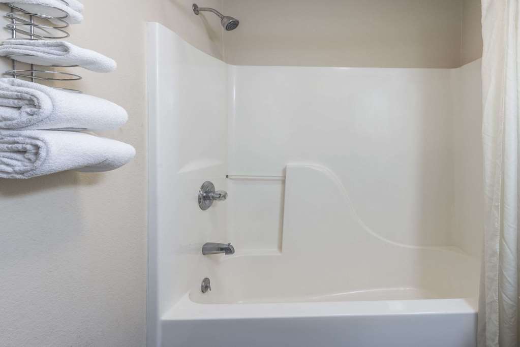 Super 8 by Wyndham Potosi - photo 3