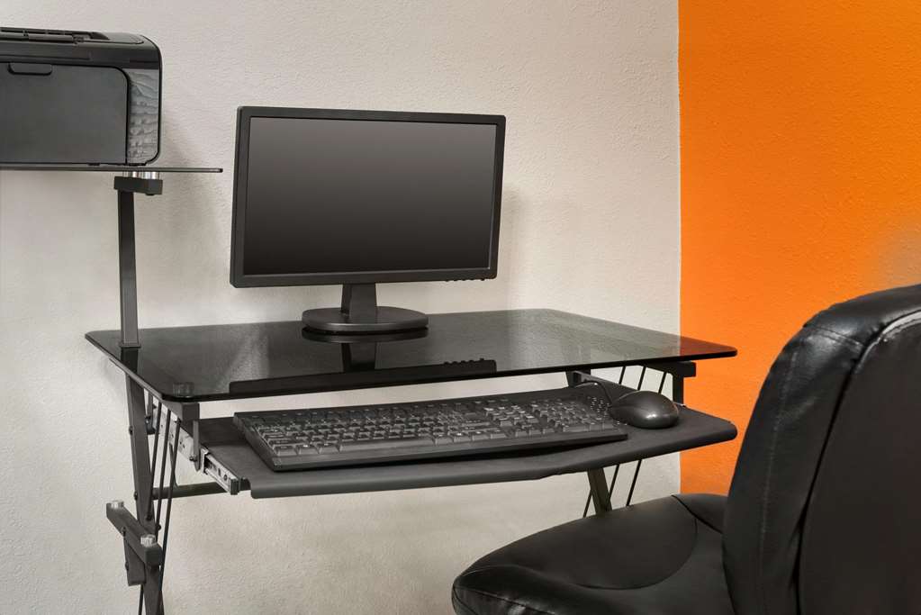 Howard Johnson by Wyndham Appleton - photo 3