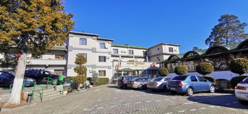 Suprem - carbon neutral hotel in Livadia