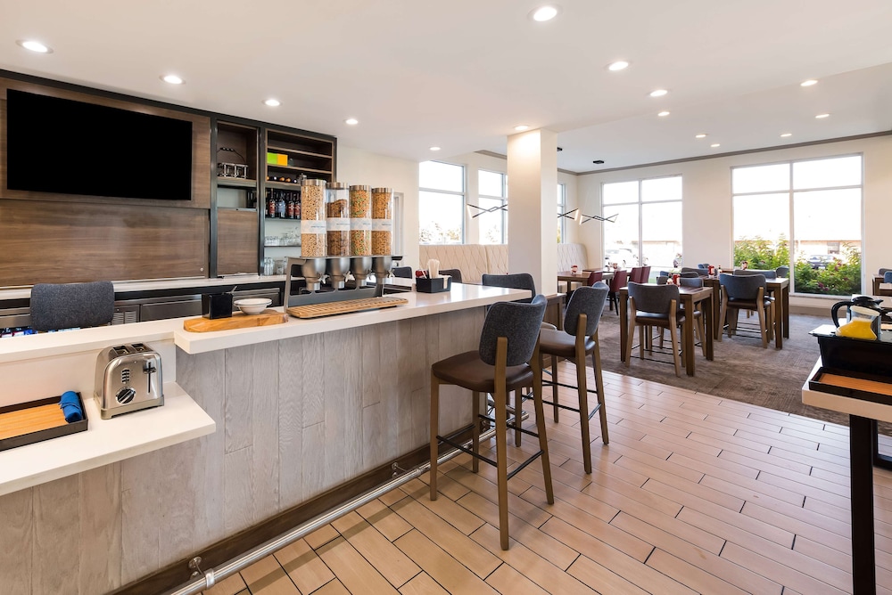 Hilton Garden Inn Columbus Grove City - photo 41