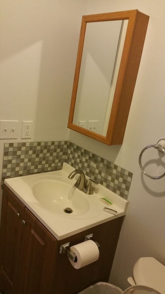 12 Ashworth Ave - photo 4