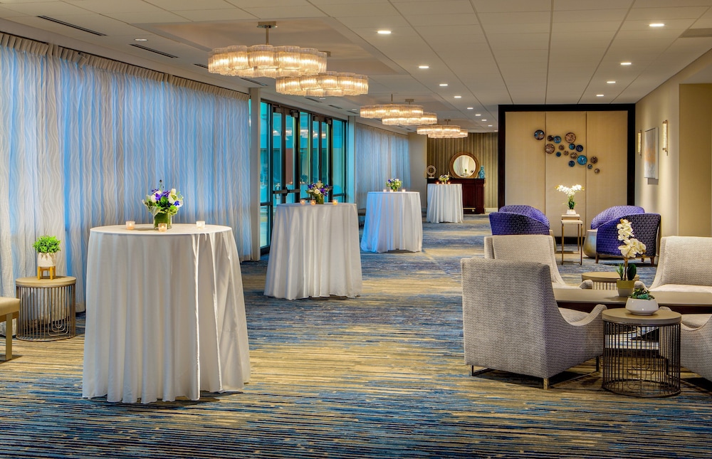 Crowne Plaza Boston Woburn by IHG - photo 41