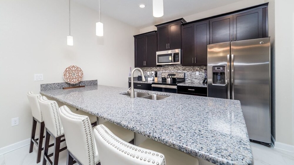 Grhdog9031 Champions Gate Resort 5 Bed 4 Baths Townhouse - photo 18