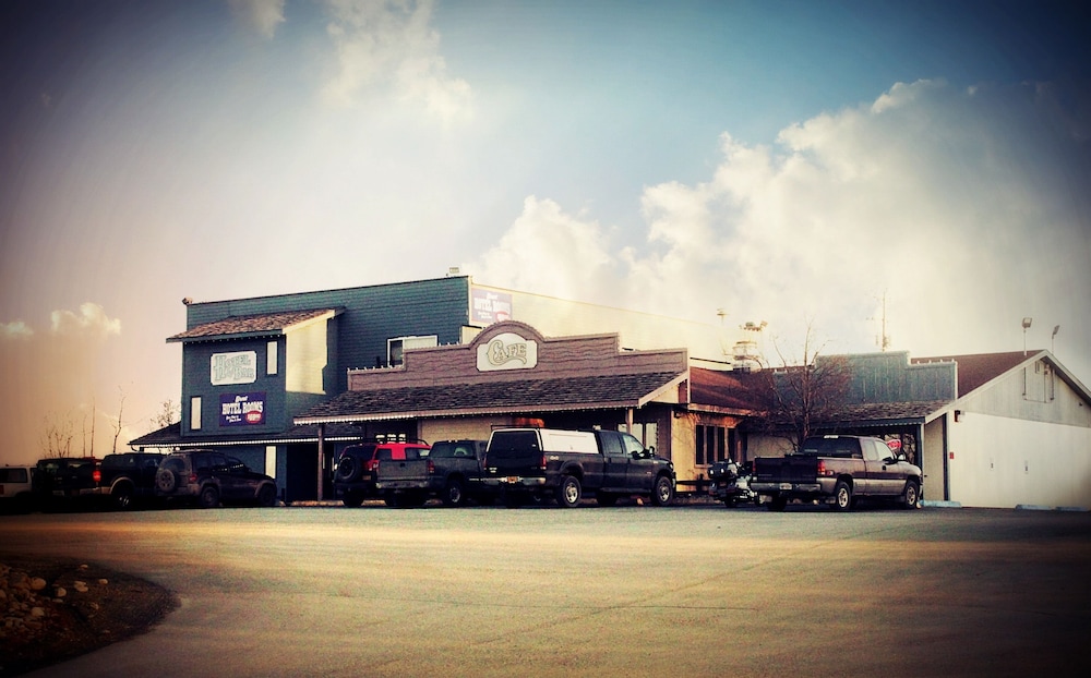 Windbreak Hotel - photo 36