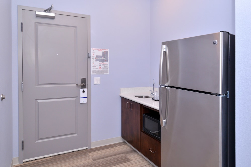 Holiday Inn Express & Suites Loma Linda San Bernardino S by IHG - photo 15