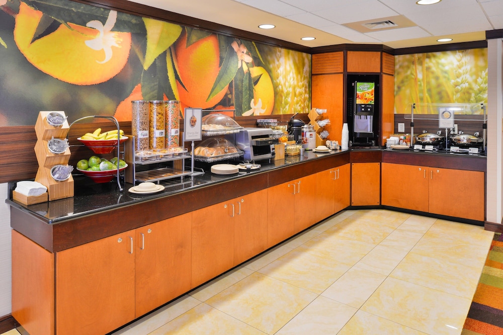 Fairfield Inn & Suites by Marriott Asheboro - photo 24