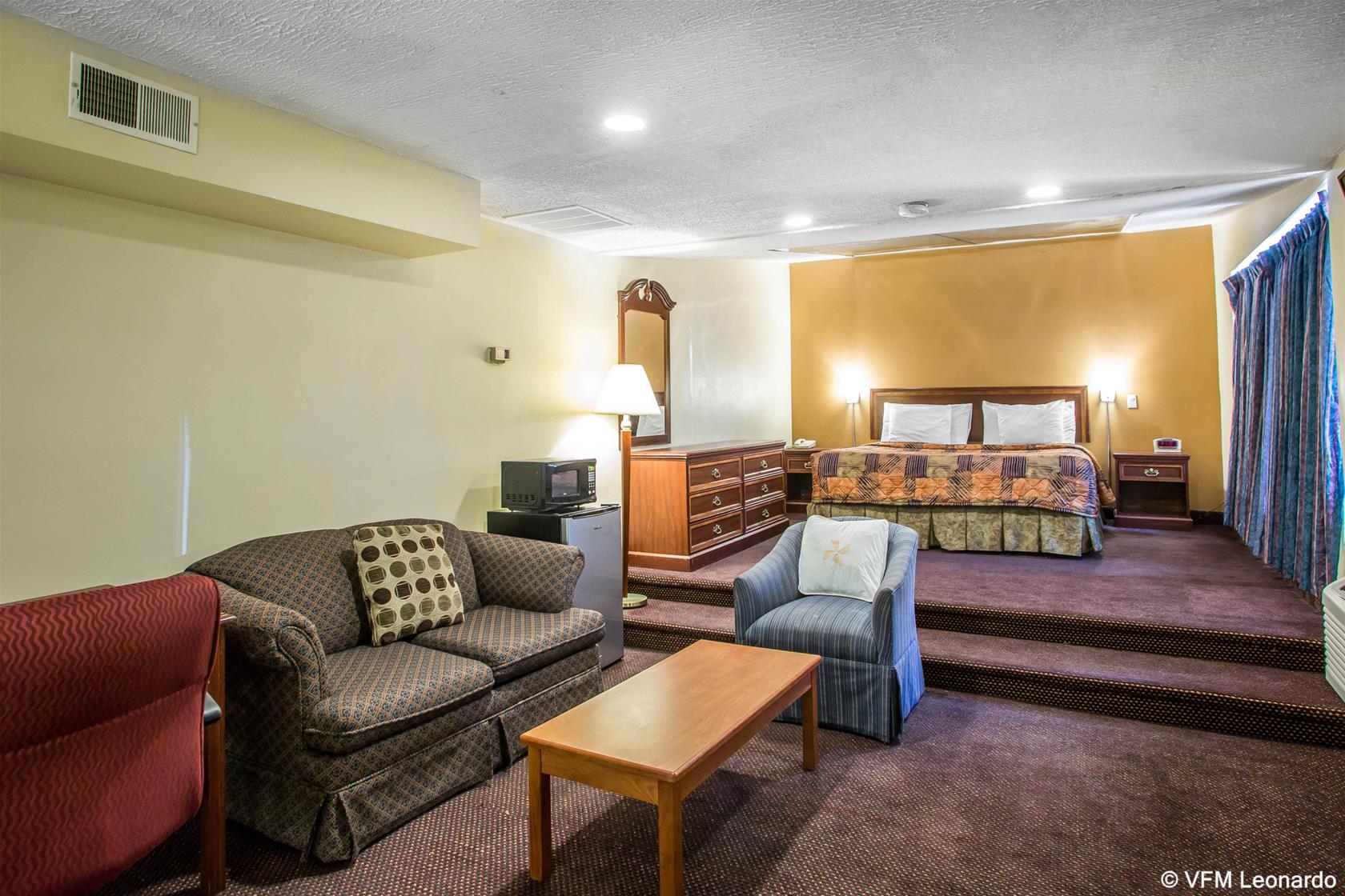 Rodeway Inn - photo 15